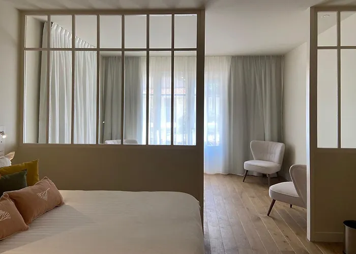 Готель La Du Moulleau 4*