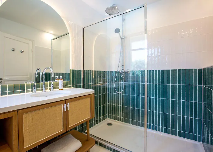 Готель La Du Moulleau 4*